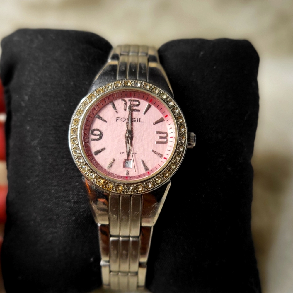 Fossil Womens Watch AM-4078 Date 29mm Case Bracelet Band Quartz Three Hands